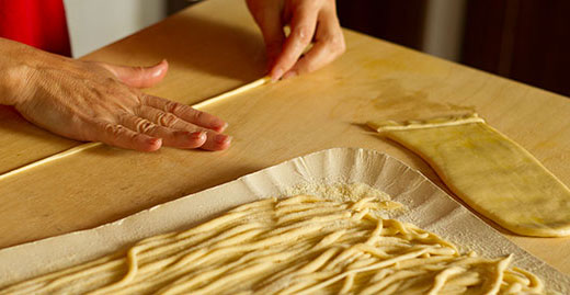 pici Siena Toscani, pici all'aglione, pici cacio e pepe, pici alle briciole, pici con la nana, pici al tartufo, pici al cinghiale